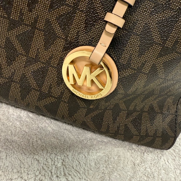 EUC Michael Kors Brown Signature Tote Bag - Picture 9 of 11